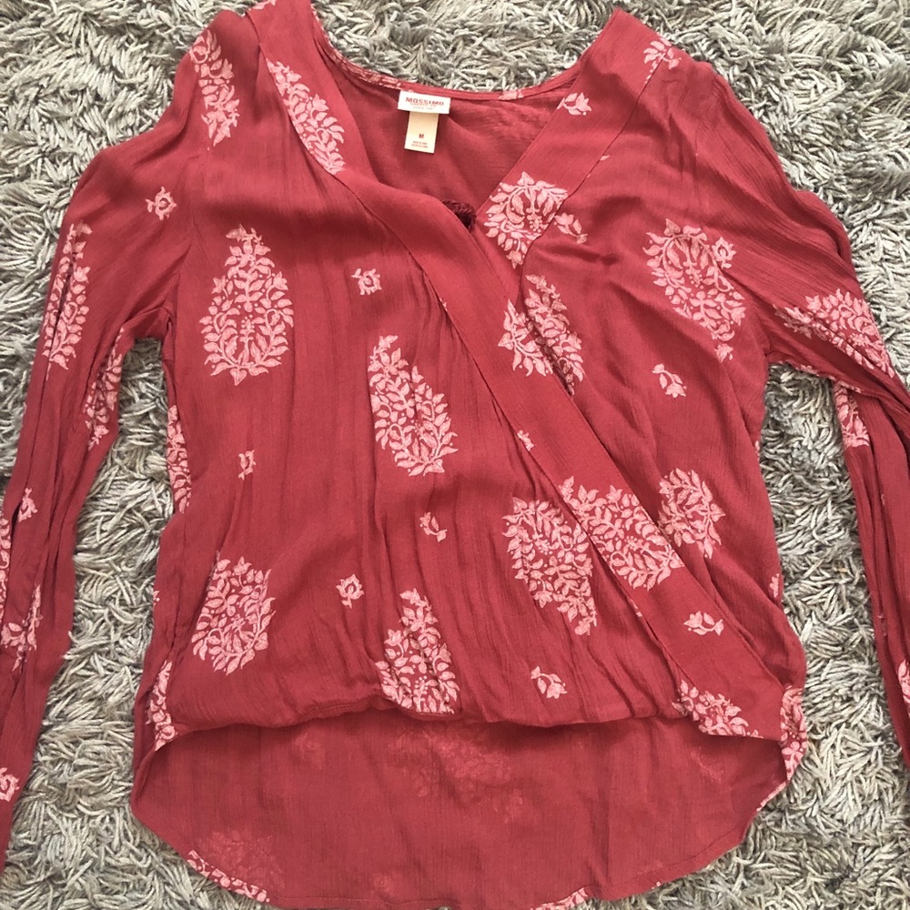 Mossimo cross long sleeve